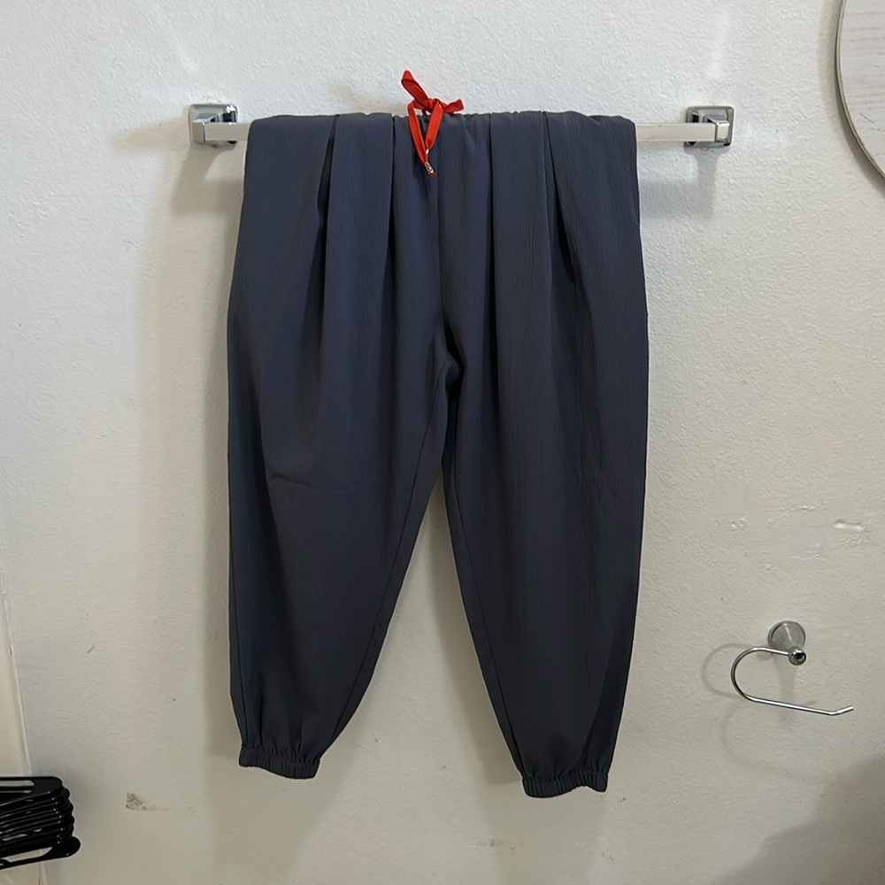 Vintage jumbo parachute style joggers like new size medium iPod golf